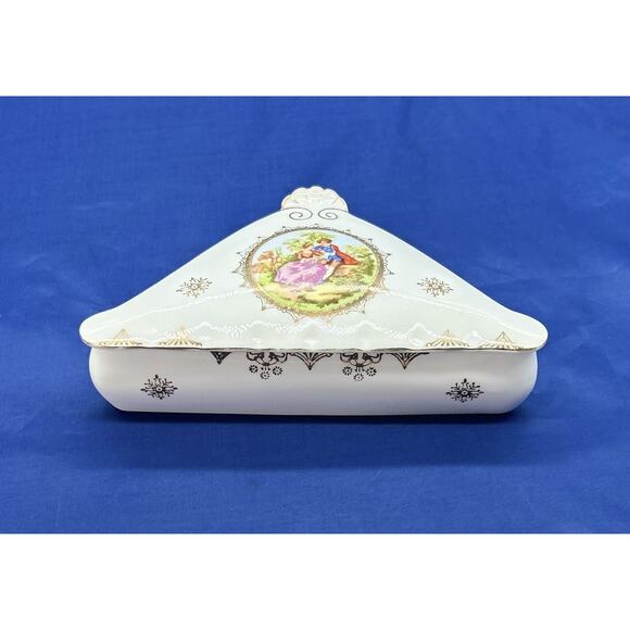 Vtg Porcelain Triangle Trinket Jewelry Box Courting Couple By Arnart Creation - Picture 1 of 9